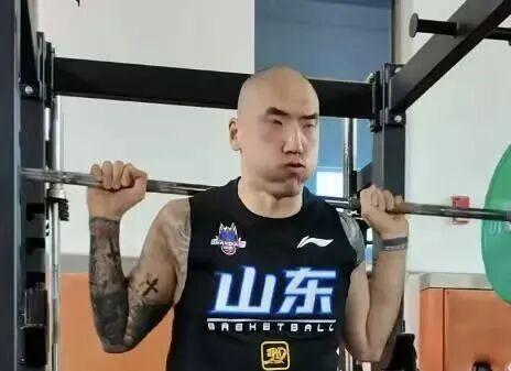 立陶宛豪门将签下前湖人侧翼新星，但他会被租借到英国联赛冠军？