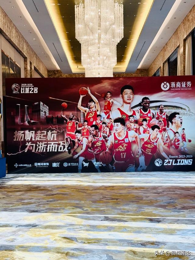 悟空体育专注！詹姆斯：季后赛我把手机完全关掉，没一个人能联系到我