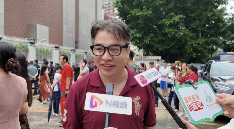 老詹争夺战继续!掘金加入马刺退出 高管:去丹佛搭档那人就对了