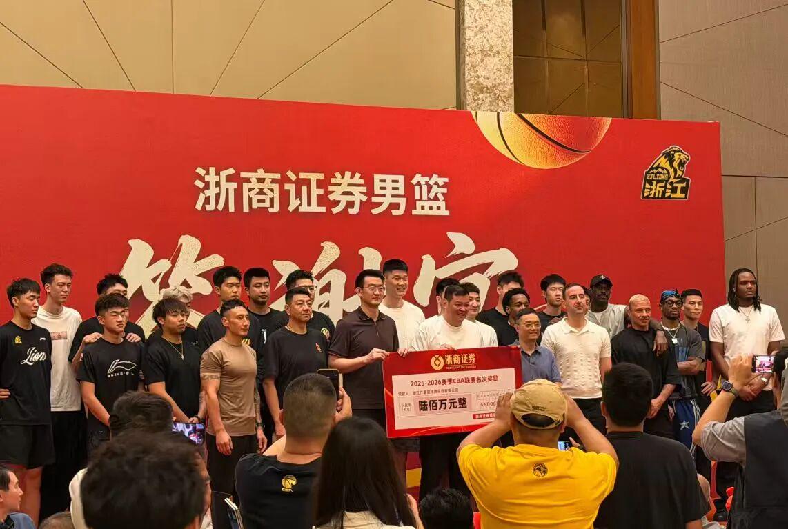 悟空体育罗马诺：曼联2月就和安德雷桑托斯经纪人沟通，维韦尔了解他